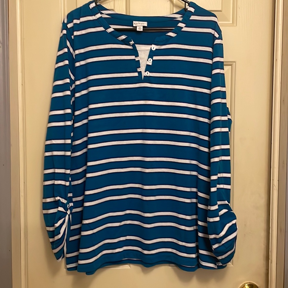 Kim Rogers Curvy tee Striped with roll top sleeve. Aqua blue and white 2X